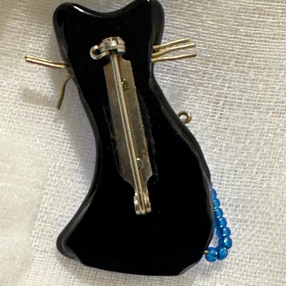 Blue Cat Brooch - Picture 5 of 6
